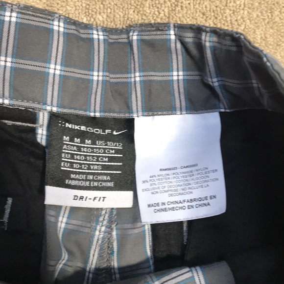 Boys Nike youth medium 10-12 gray plaid shorts - Picture 2 of 2